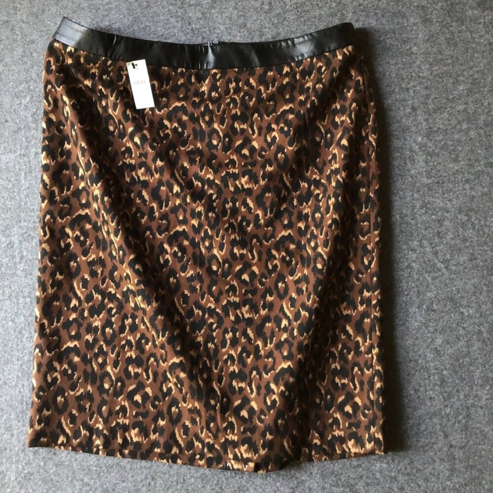 TALBOTS Leopard Print Skirt with Faux Leather Band Sz 12 NWT